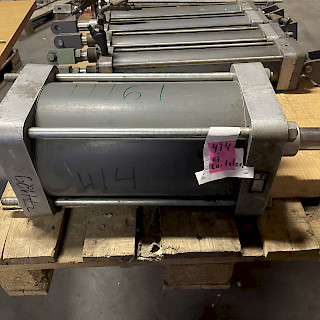 Ilmasylinteri 200/600/250