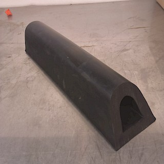 Uusi D-Kumipuskuri/ törmäyslista