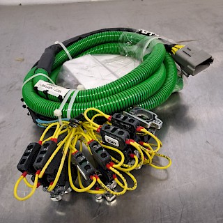 UUSI SCHEIDER XD4 PA22 JOYSTICK JOHTOSARJA HARMONY SARJA