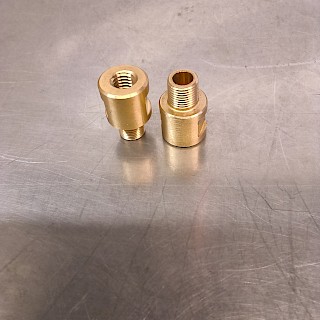 Kierreadapteri 1/8uros 1/16 naaras